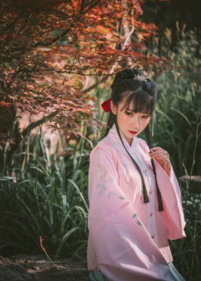 色婷婷www_720迅雷电影在线