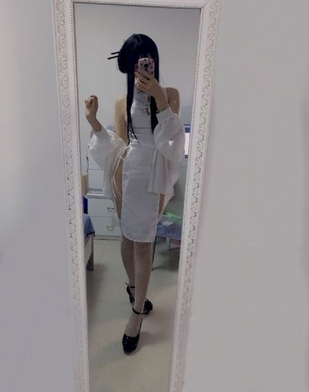 麻麻只允许我隔着裤子摸她_BD英语高清免费观看