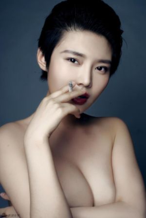 日韩女女同性色视频_BD韩语电影完整版在线观看