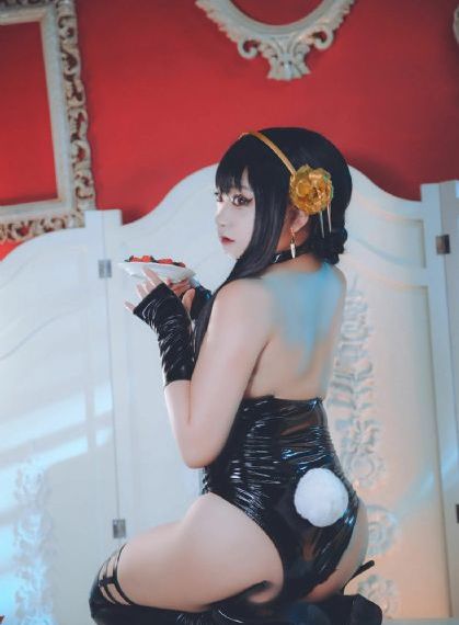 宅男喷血视频不卡在线观看_高清超清在线观看