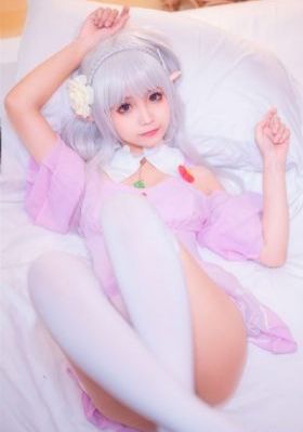 中国女模特C字内衣表演视频_HD全集在线观看